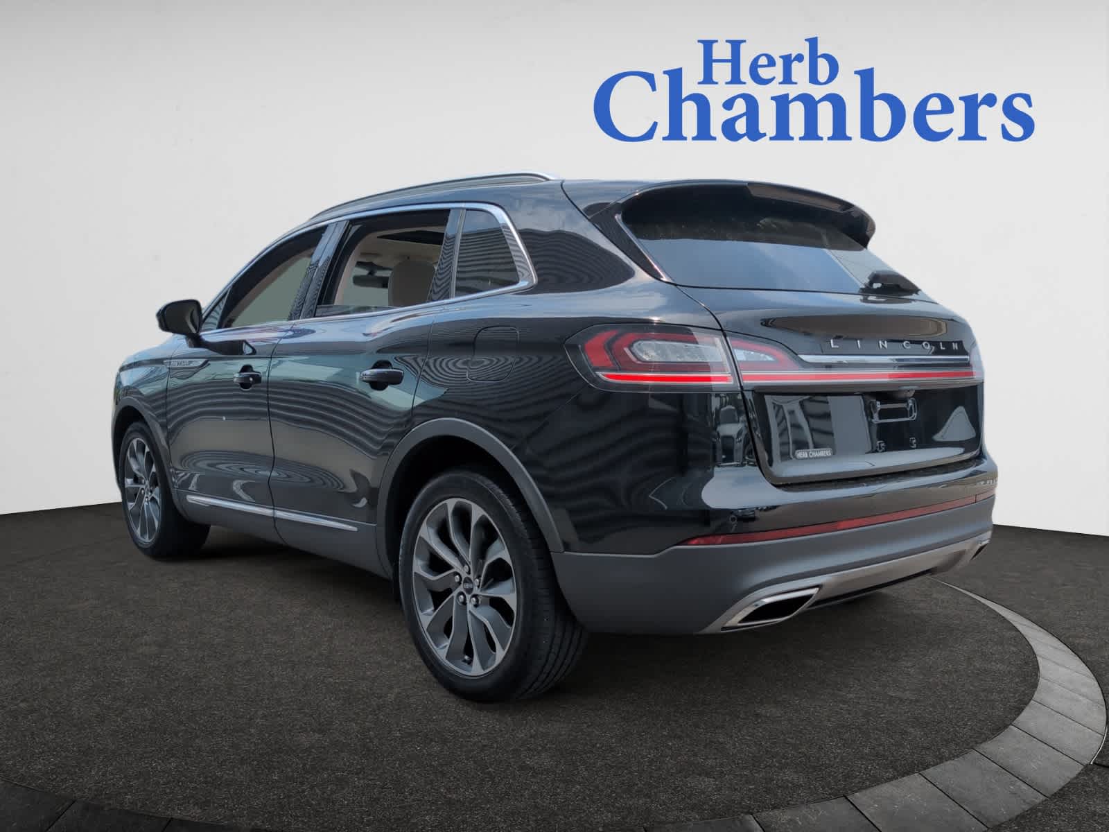 used 2022 Lincoln Nautilus car, priced at $37,998