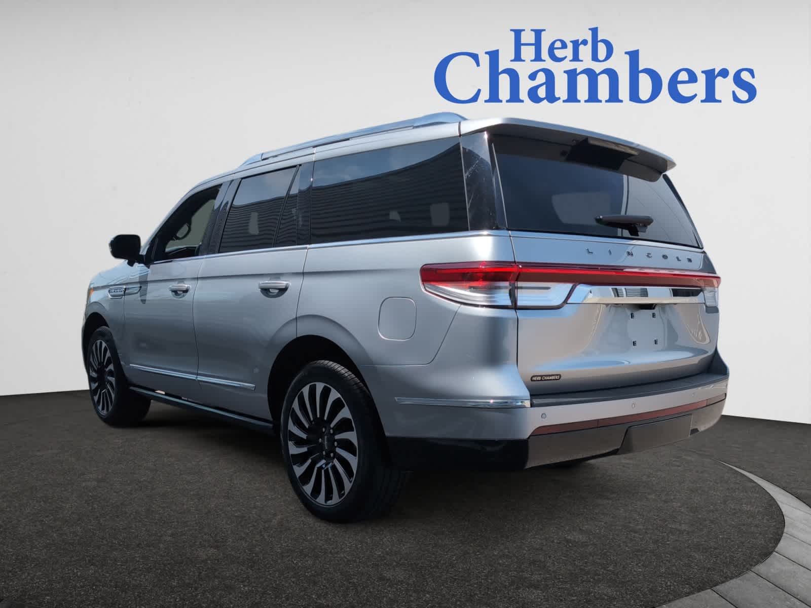 used 2024 Lincoln Navigator car, priced at $96,598