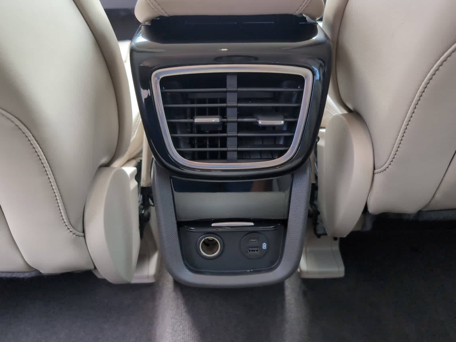 used 2021 Lincoln Nautilus car, priced at $28,998