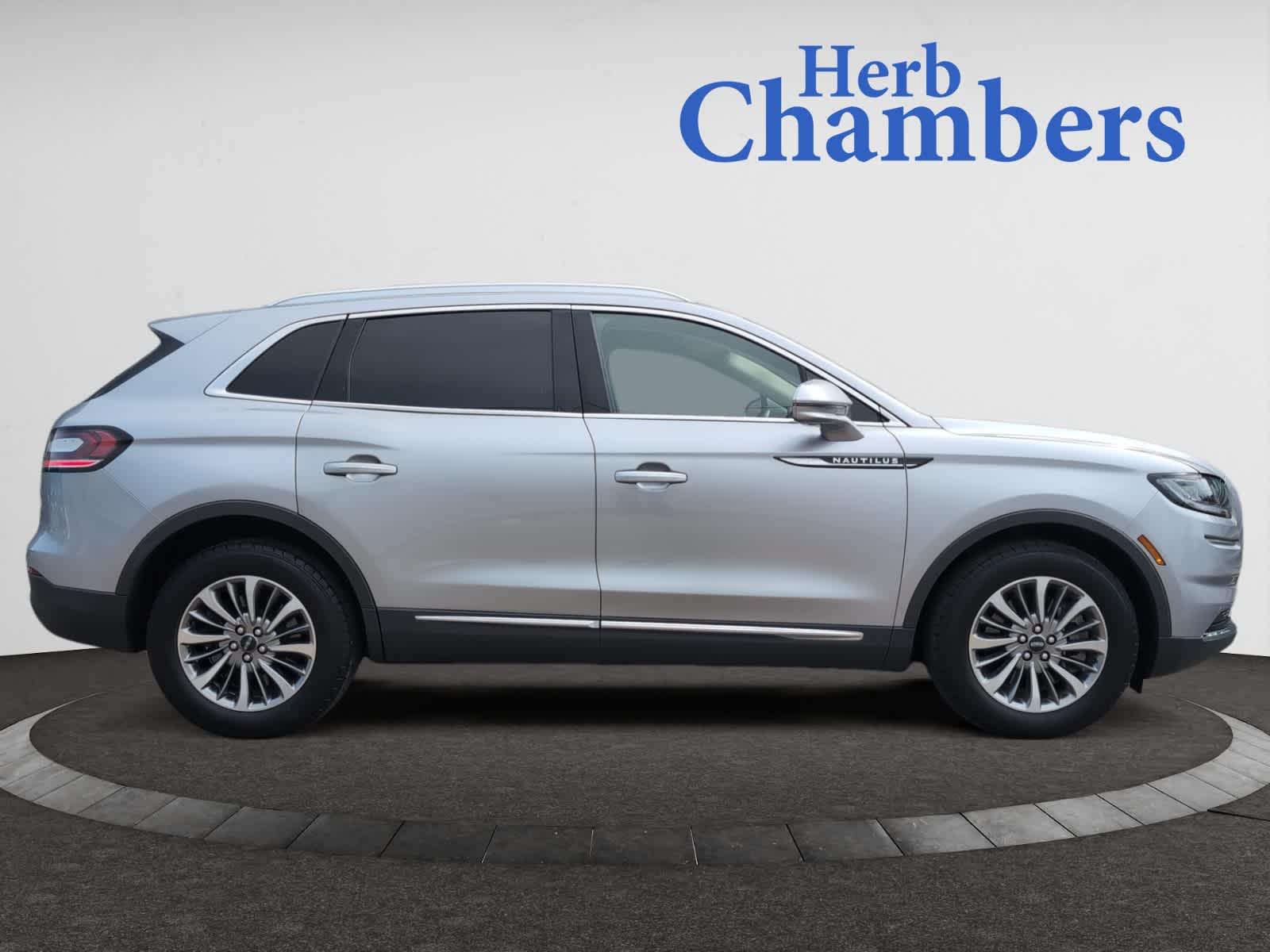 used 2021 Lincoln Nautilus car, priced at $28,998