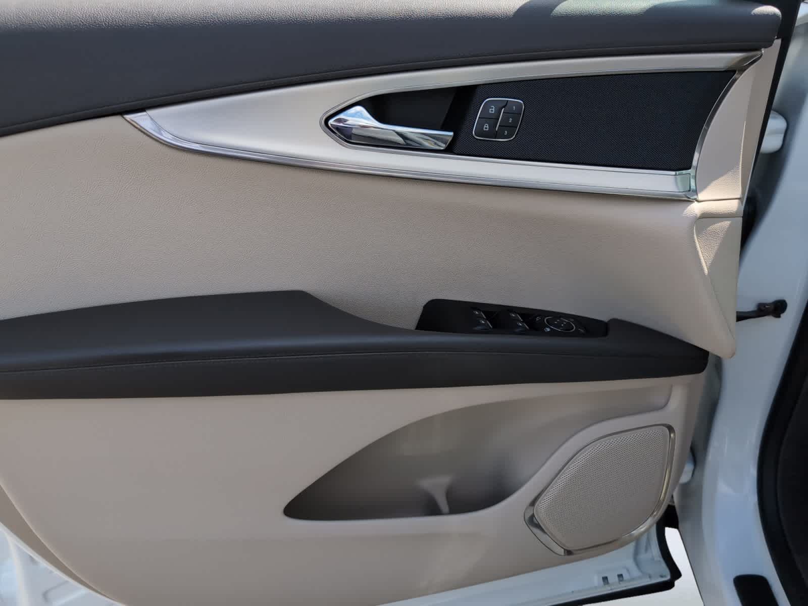 used 2020 Lincoln Nautilus car, priced at $24,798