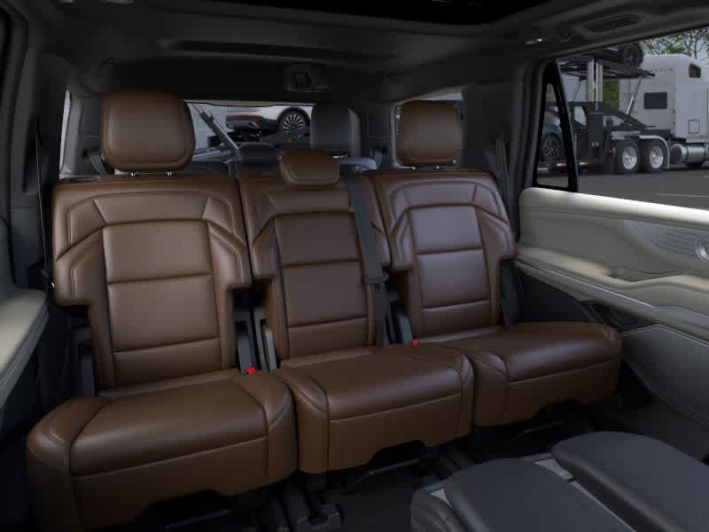 new 2025 Lincoln Navigator car, priced at $106,555
