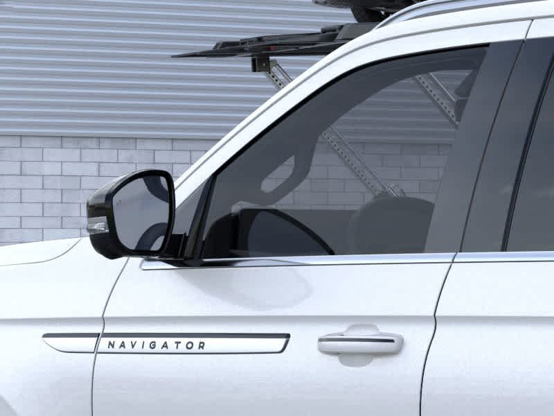 new 2025 Lincoln Navigator car, priced at $102,985