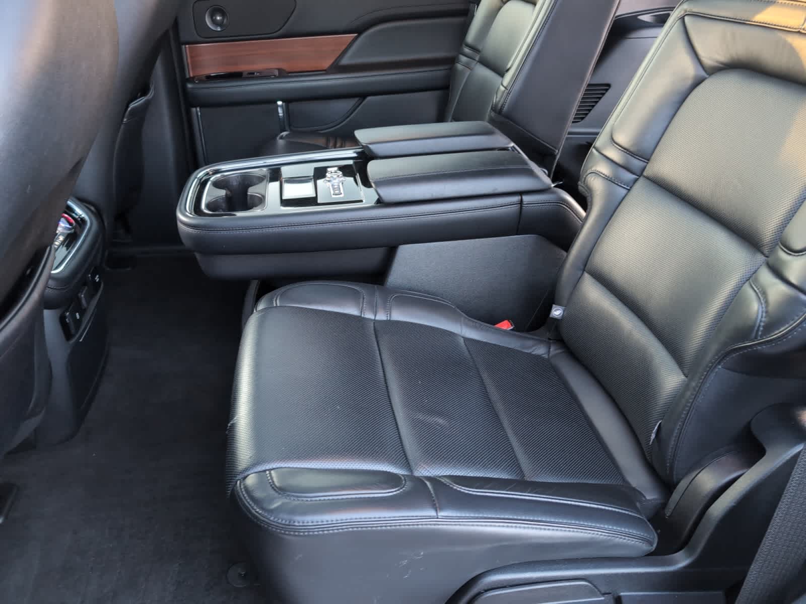 used 2019 Lincoln Navigator car, priced at $43,998