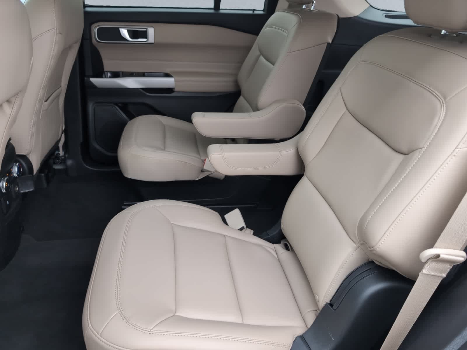 used 2022 Ford Explorer car, priced at $33,998