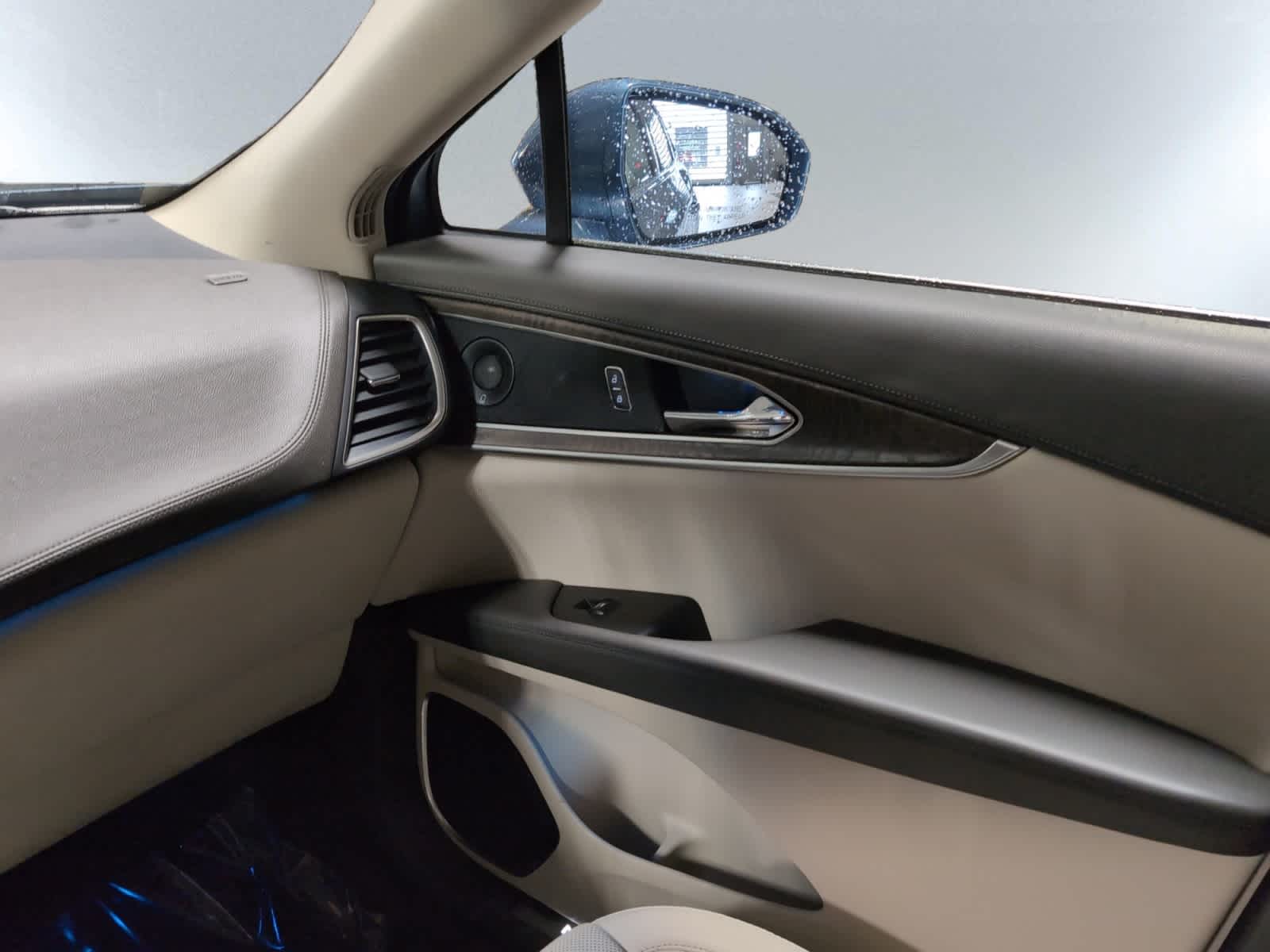 used 2019 Lincoln Nautilus car, priced at $17,998