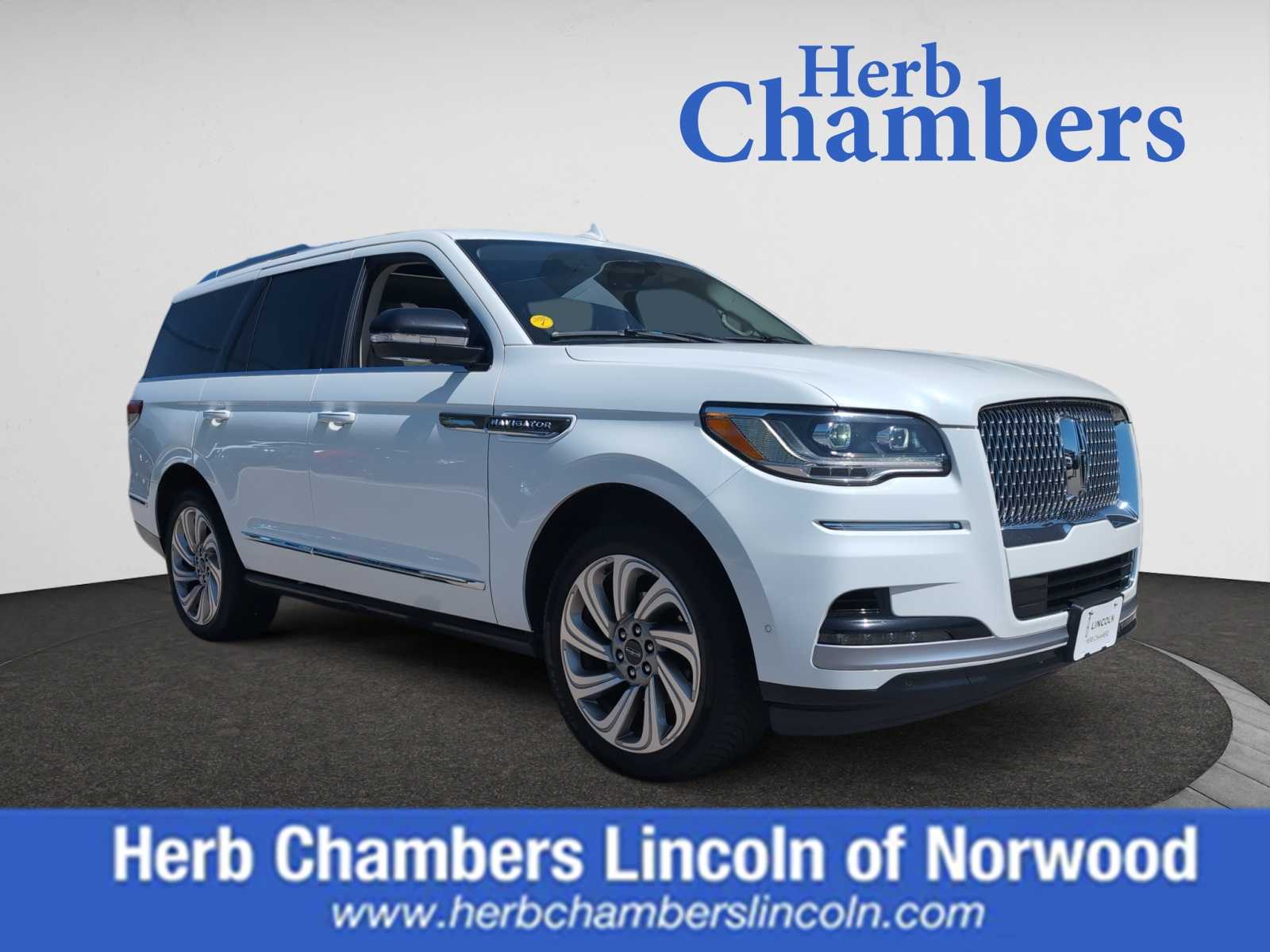 used 2022 Lincoln Navigator car, priced at $43,998