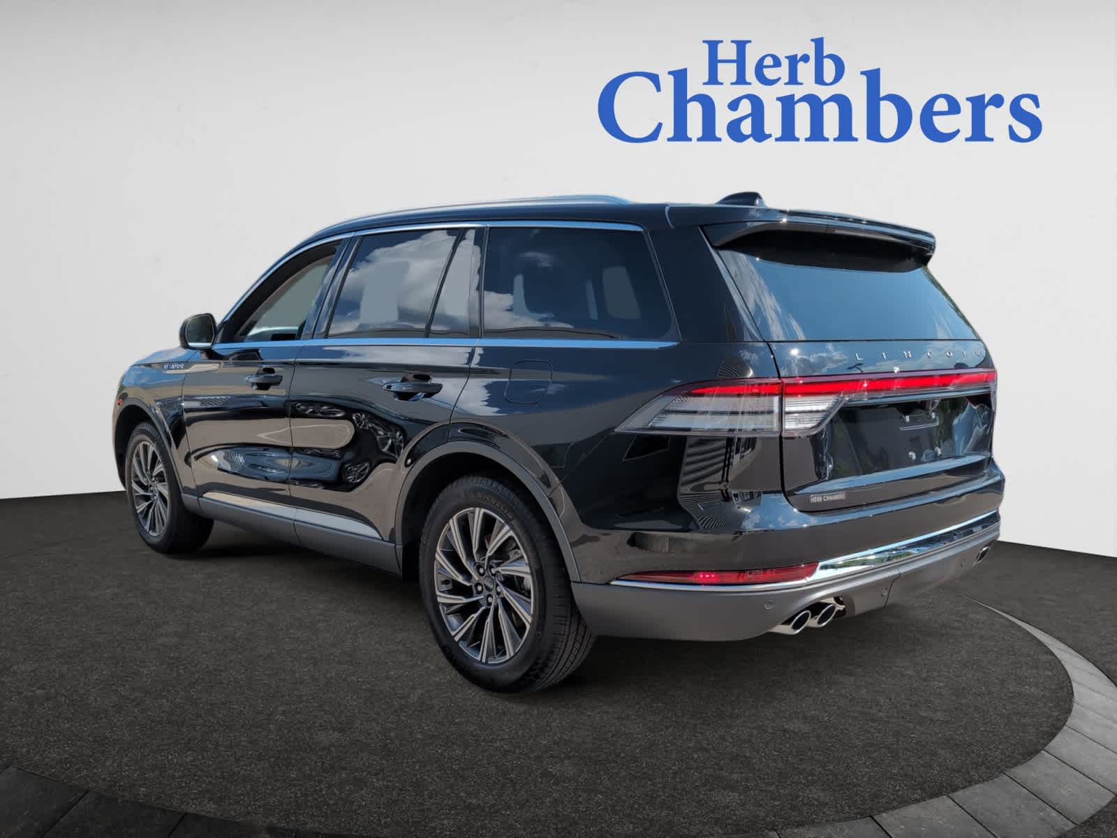 used 2025 Lincoln Aviator car, priced at $65,998