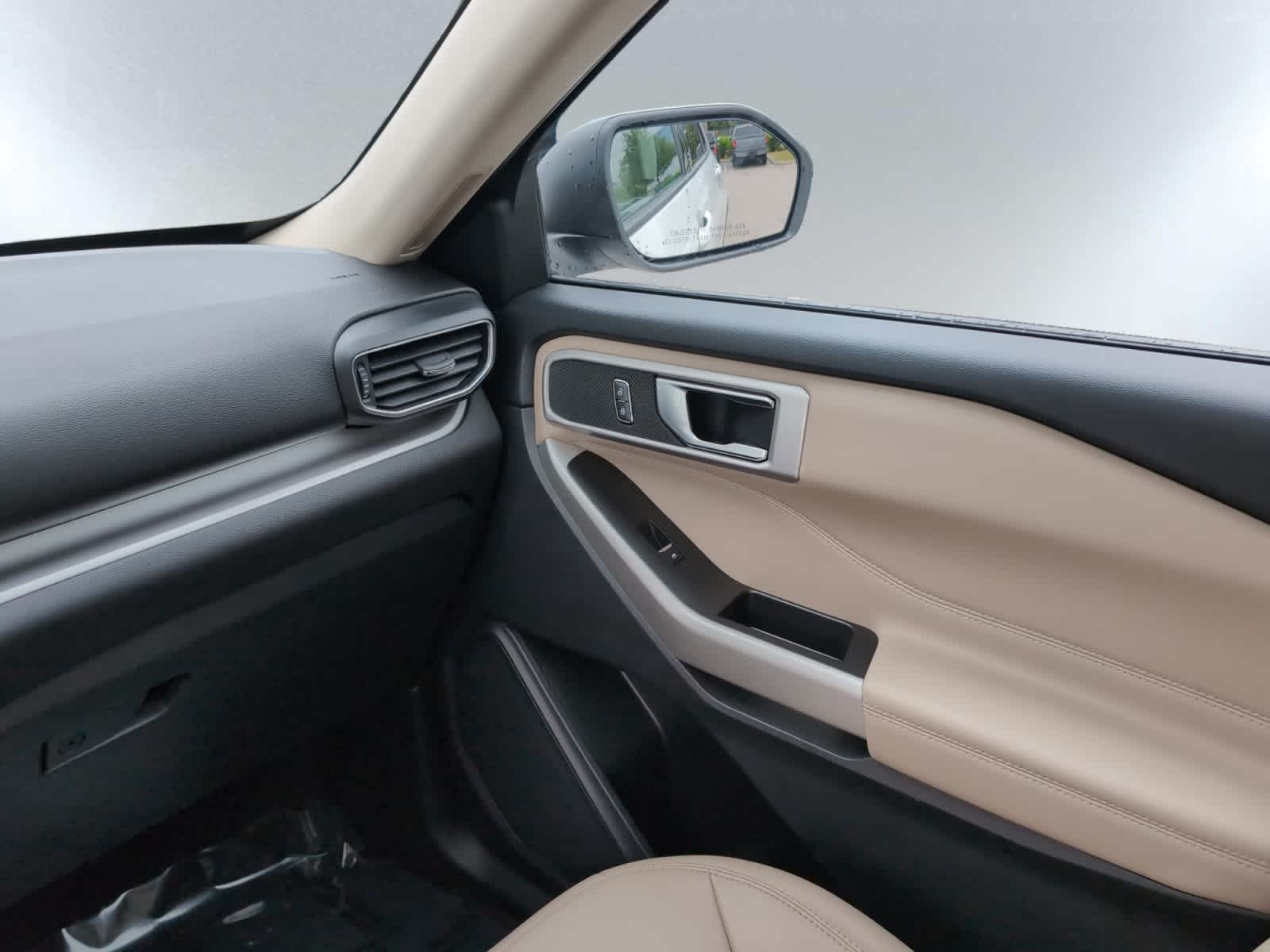 used 2022 Ford Explorer car, priced at $33,998