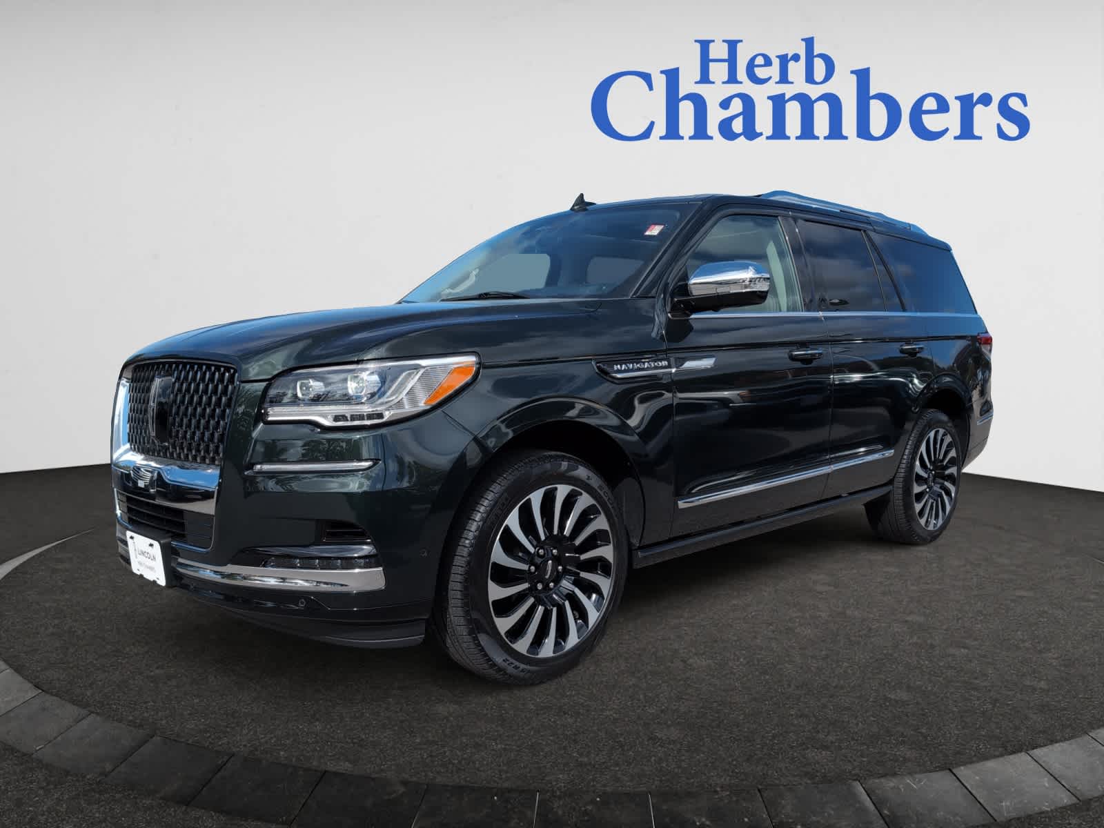 used 2024 Lincoln Navigator car, priced at $107,798