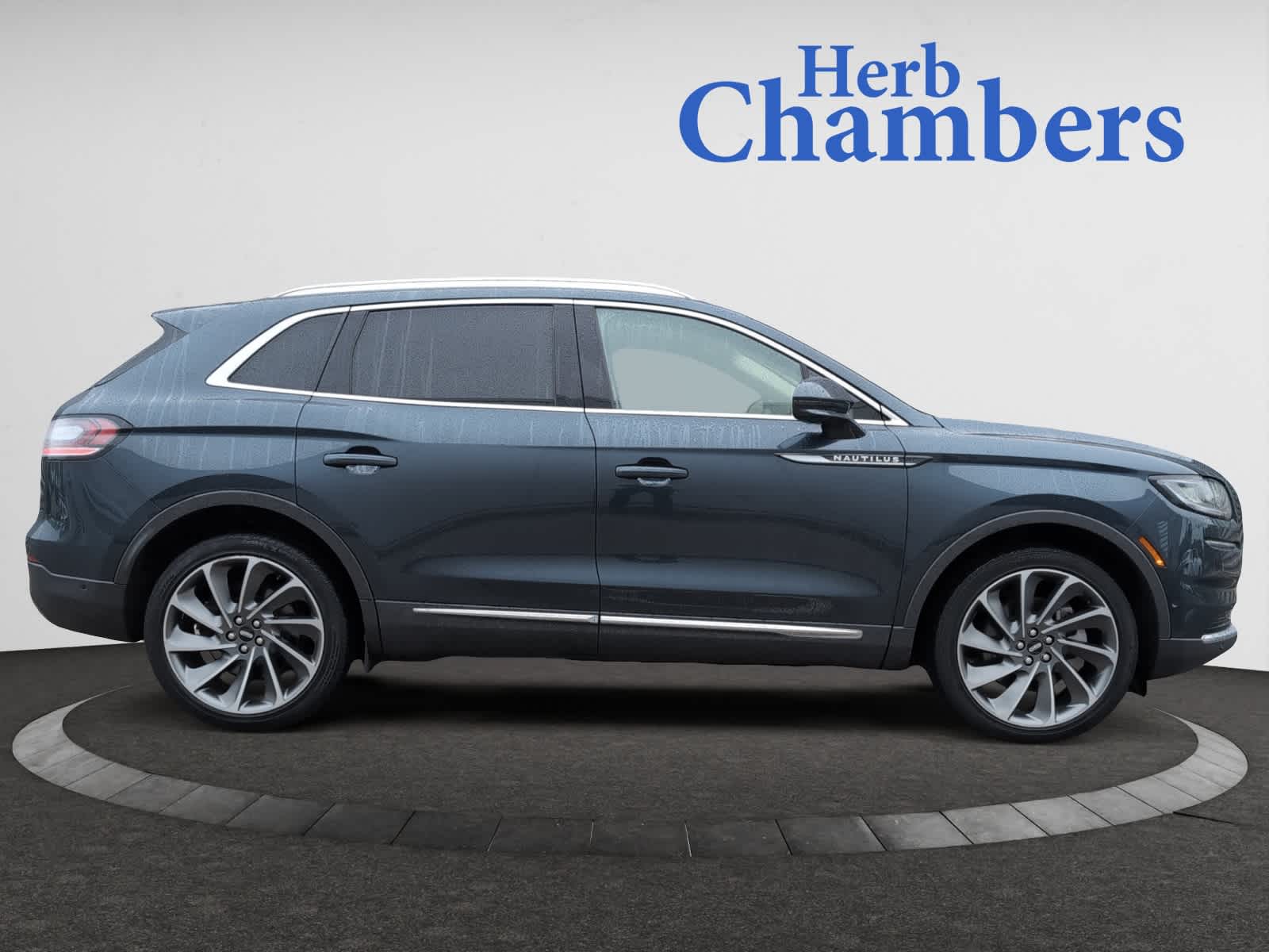 used 2023 Lincoln Nautilus car, priced at $42,998