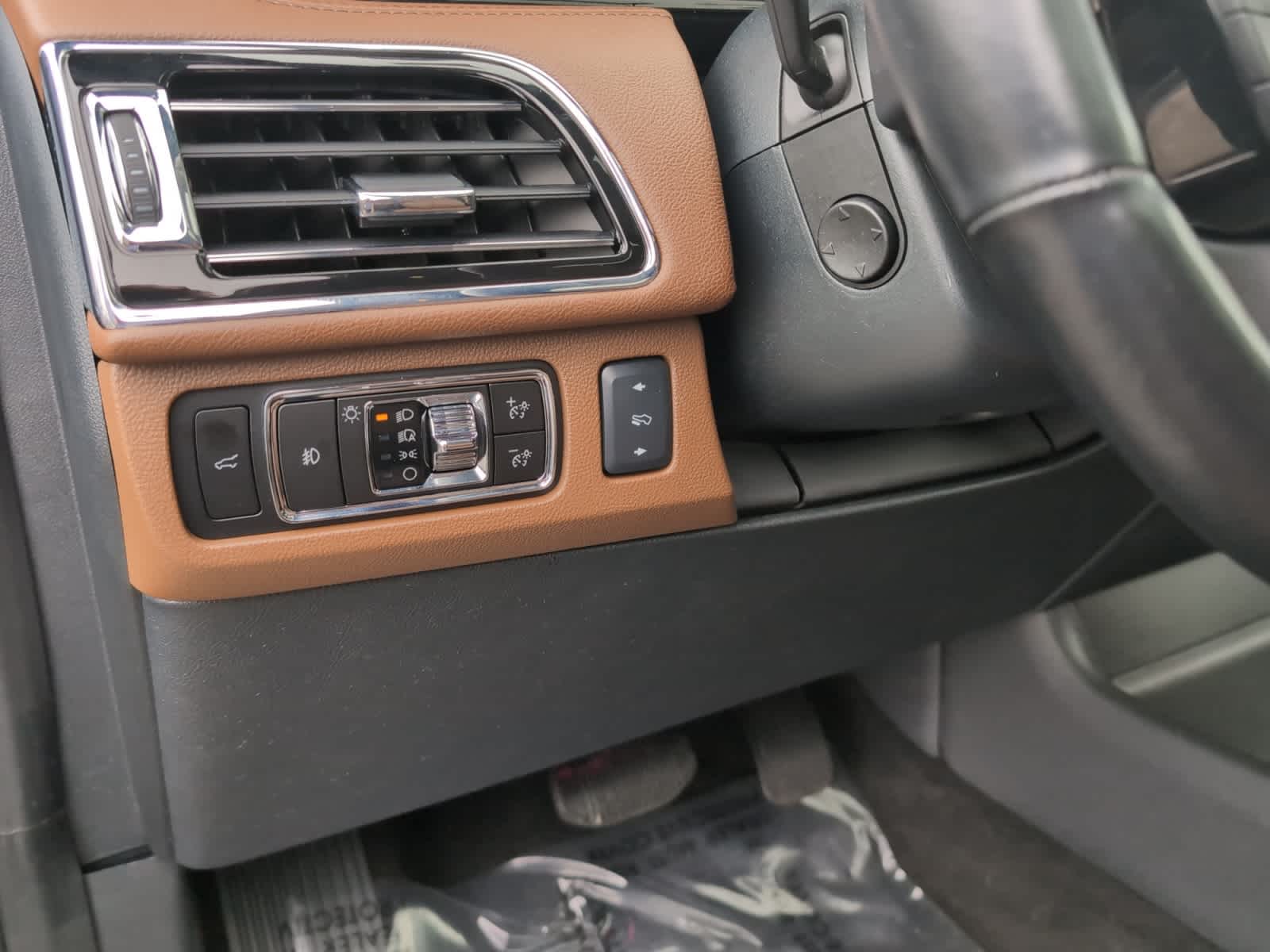 used 2023 Lincoln Navigator L car, priced at $75,998