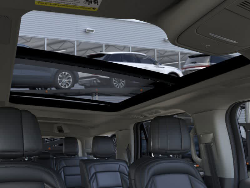 new 2025 Lincoln Navigator car, priced at $106,550