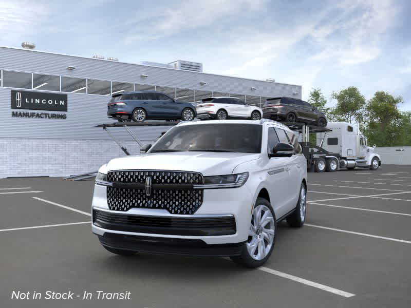 new 2025 Lincoln Navigator car, priced at $109,300