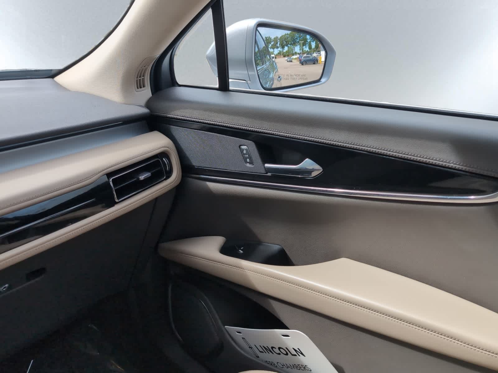 used 2021 Lincoln Nautilus car, priced at $28,998
