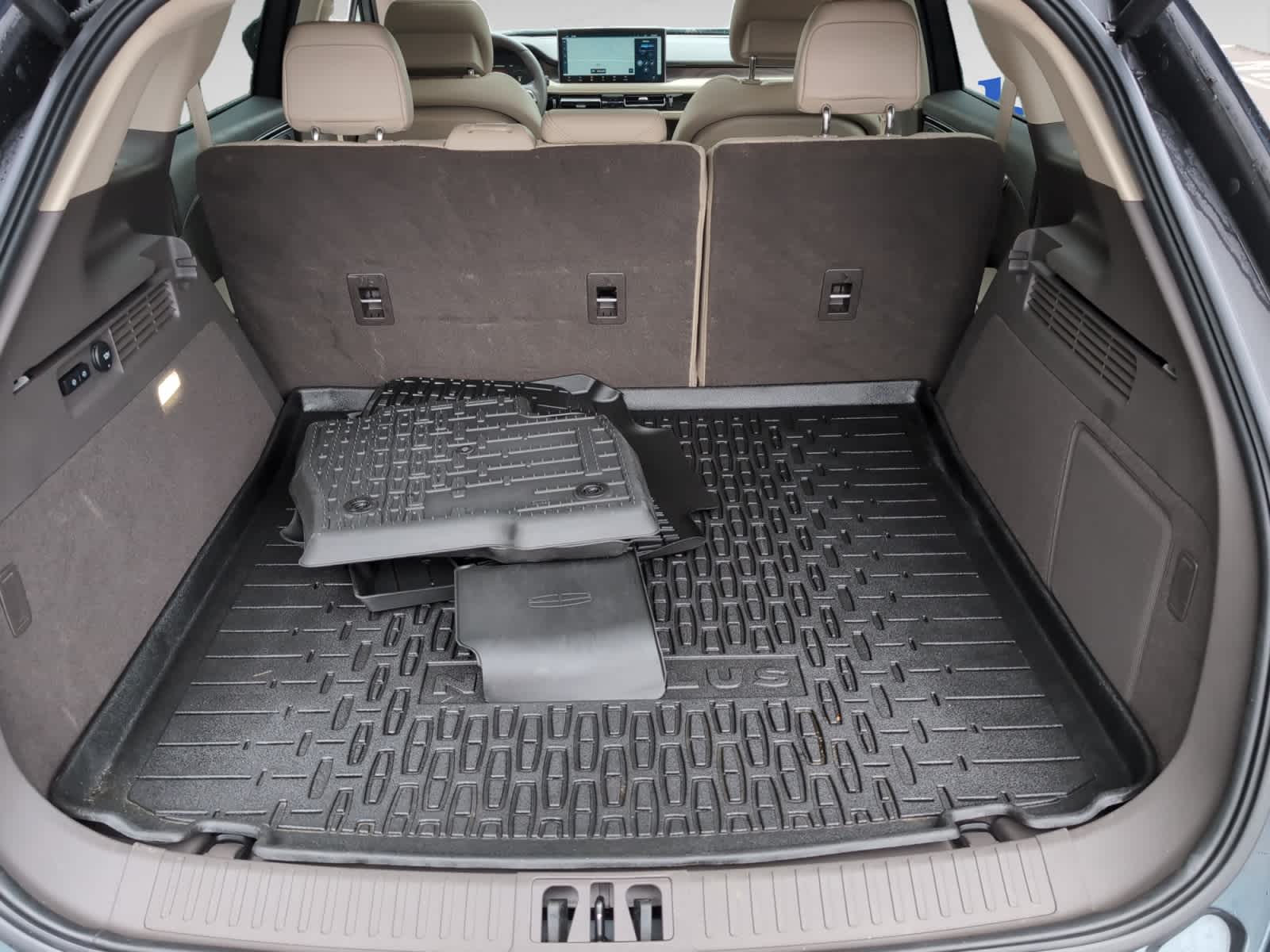 used 2023 Lincoln Nautilus car, priced at $42,998