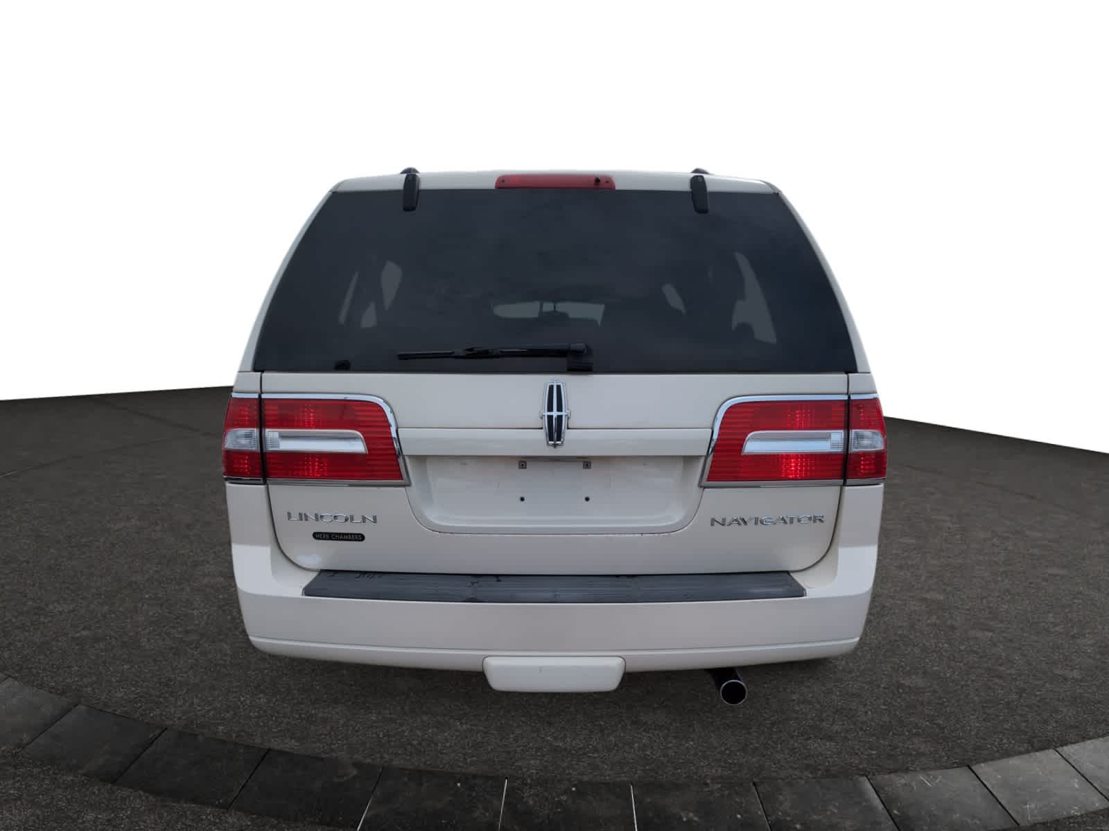 used 2007 Lincoln Navigator L car, priced at $12,998