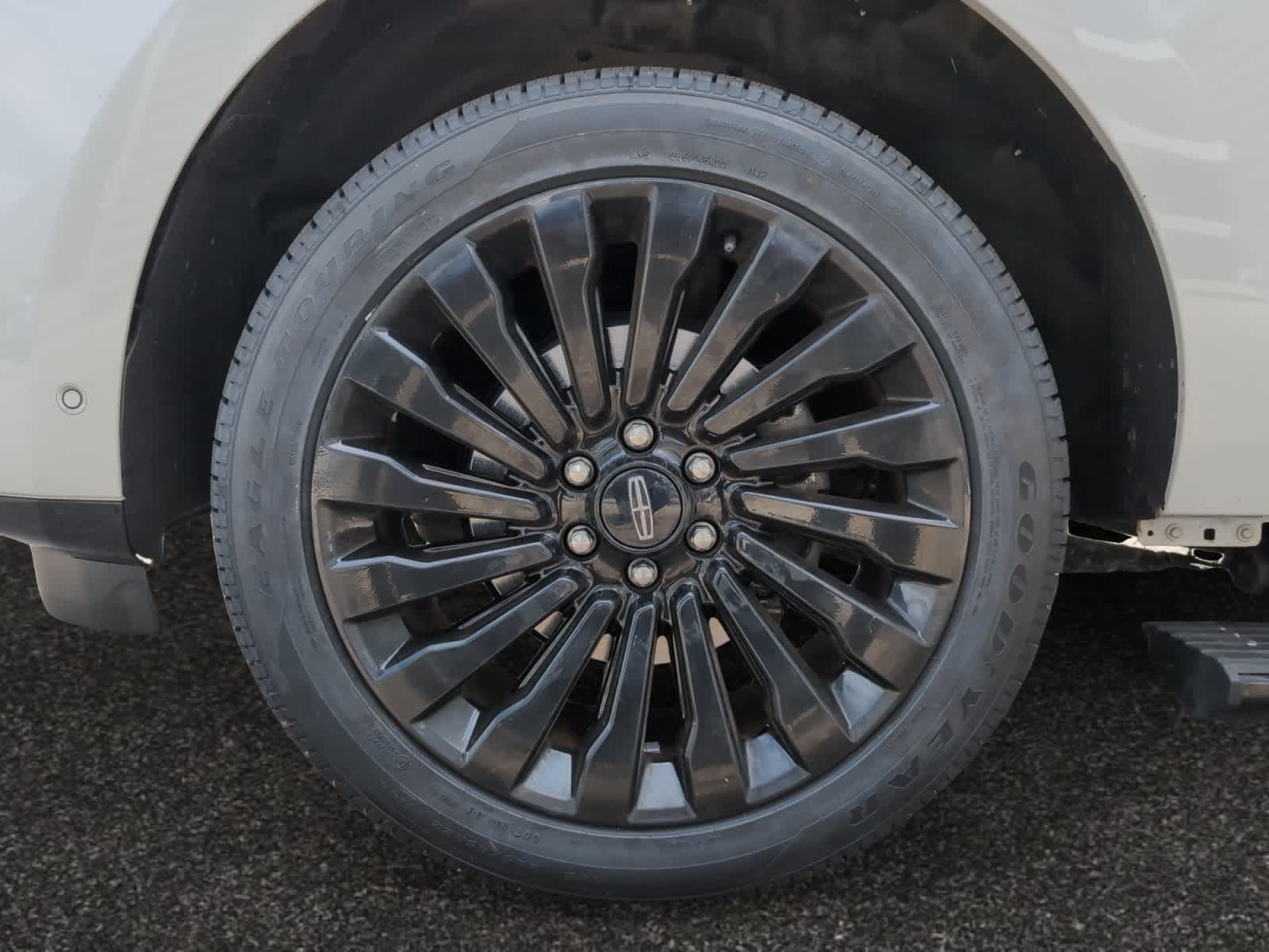 used 2020 Lincoln Navigator L car, priced at $41,998