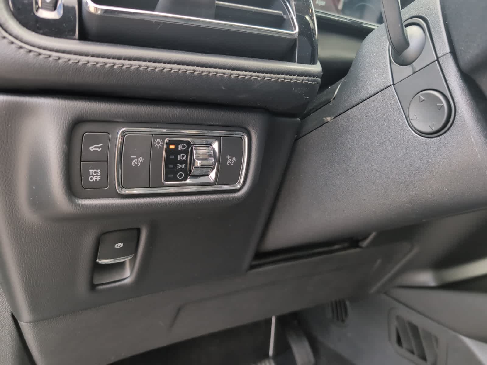 used 2022 Lincoln Nautilus car, priced at $38,998