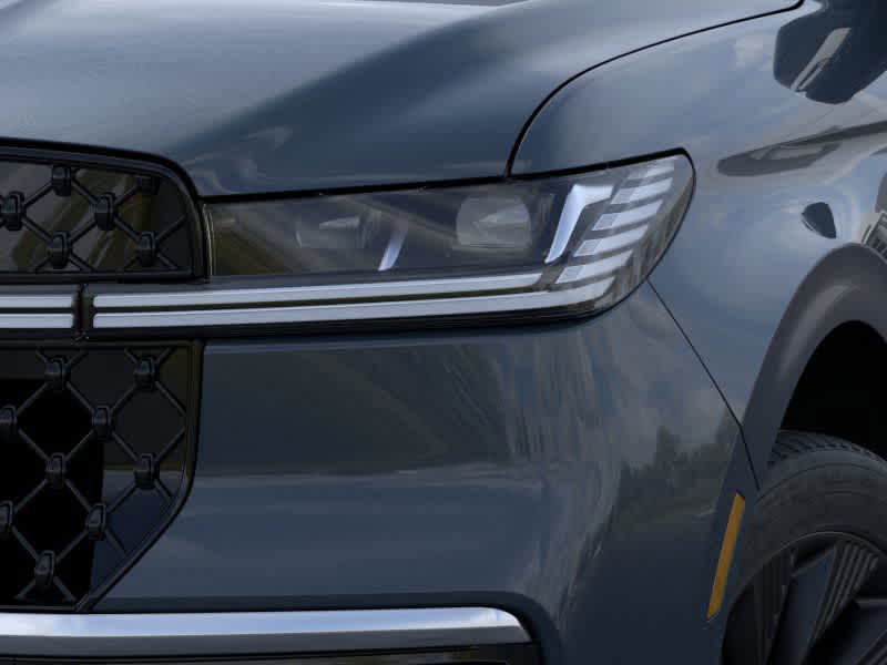 new 2025 Lincoln Navigator car, priced at $106,585