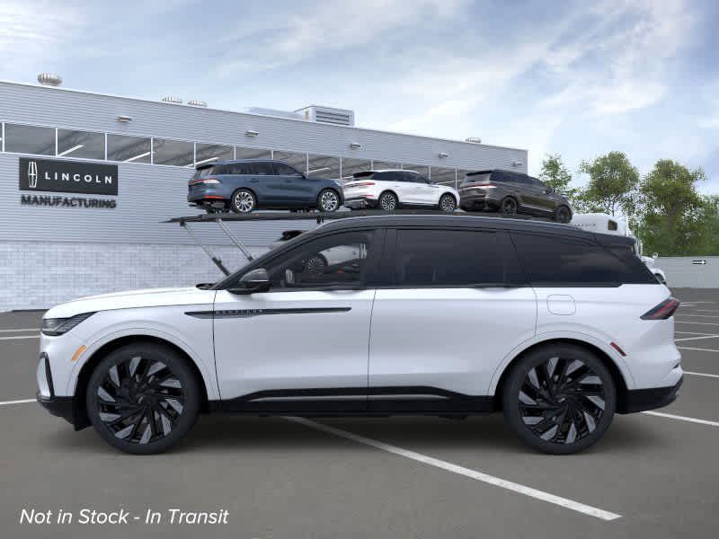 new 2025 Lincoln Nautilus car, priced at $69,420