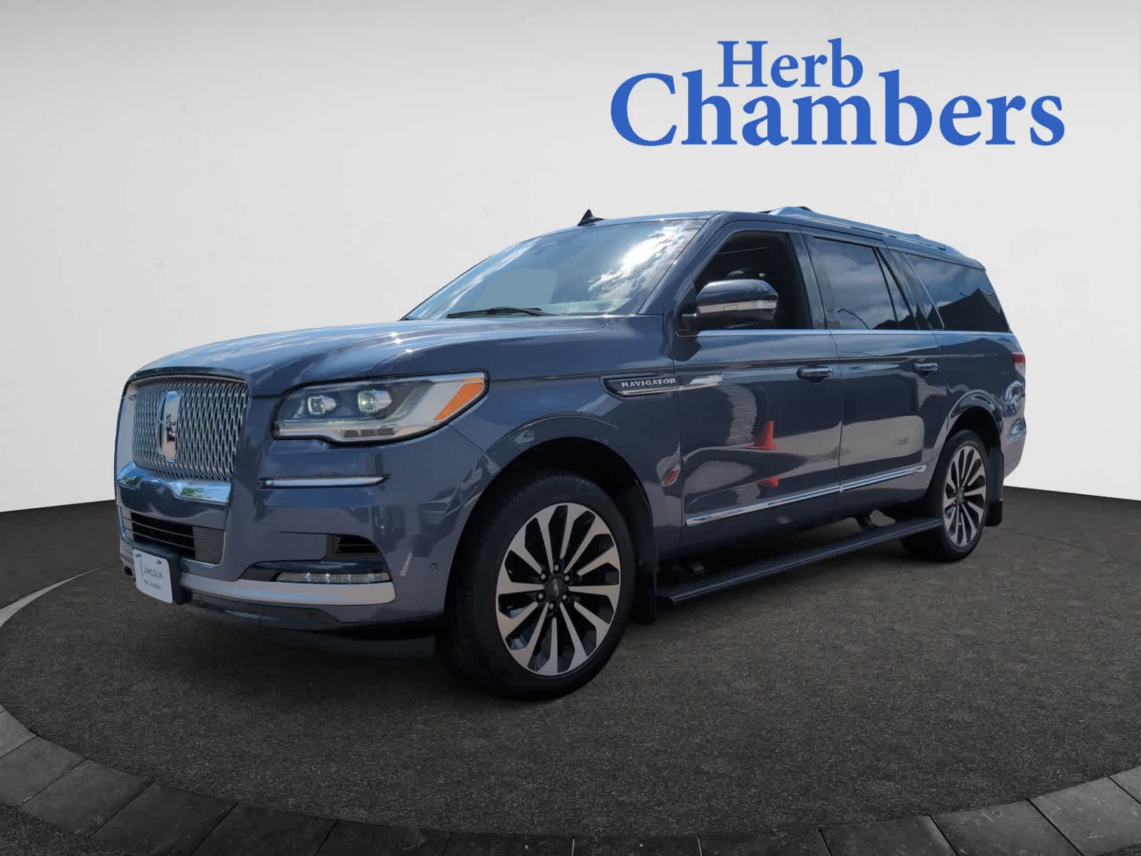 used 2022 Lincoln Navigator car, priced at $61,998