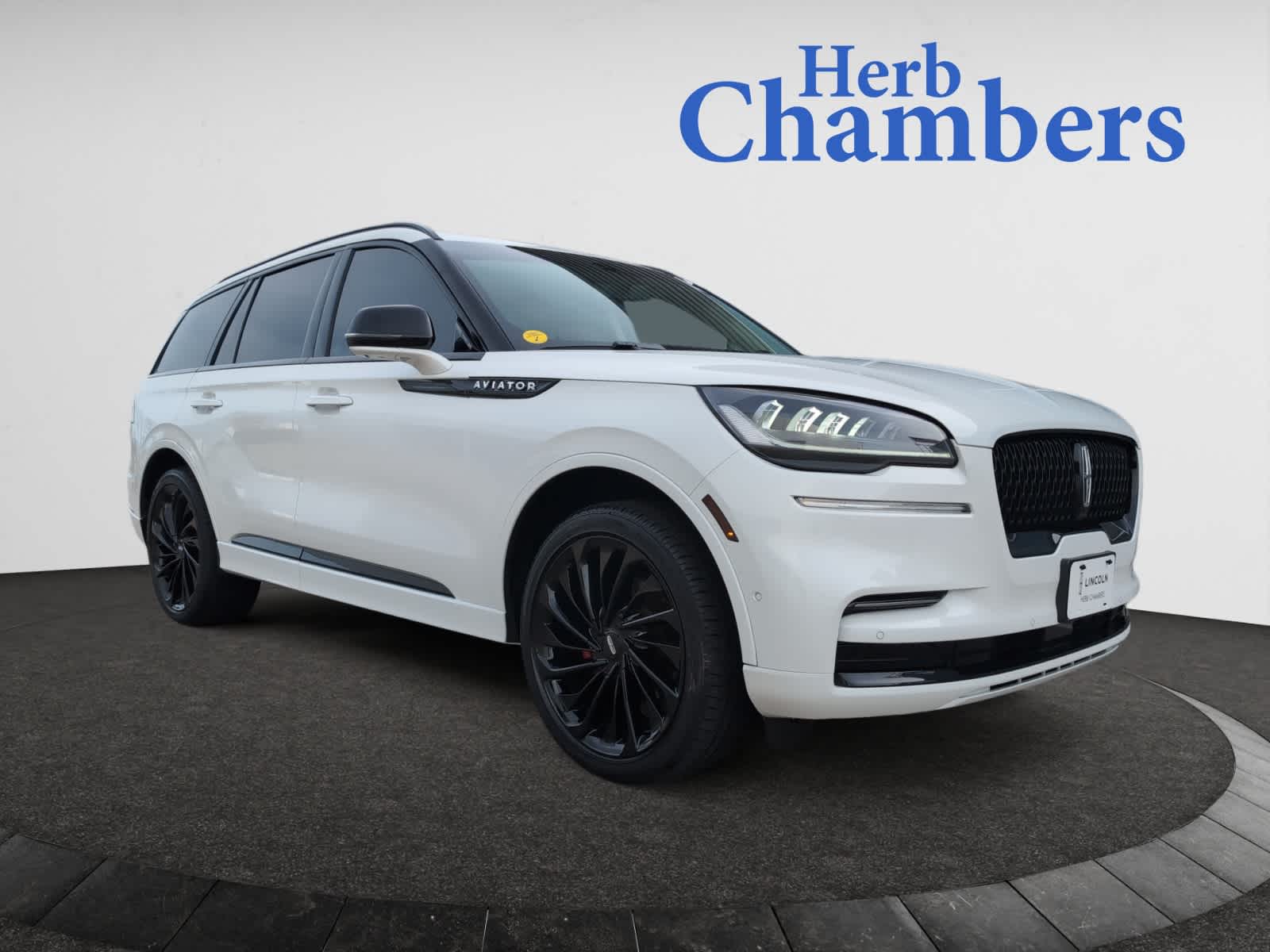 used 2024 Lincoln Aviator car, priced at $65,998