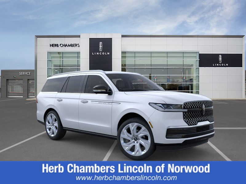 new 2025 Lincoln Navigator car, priced at $109,300