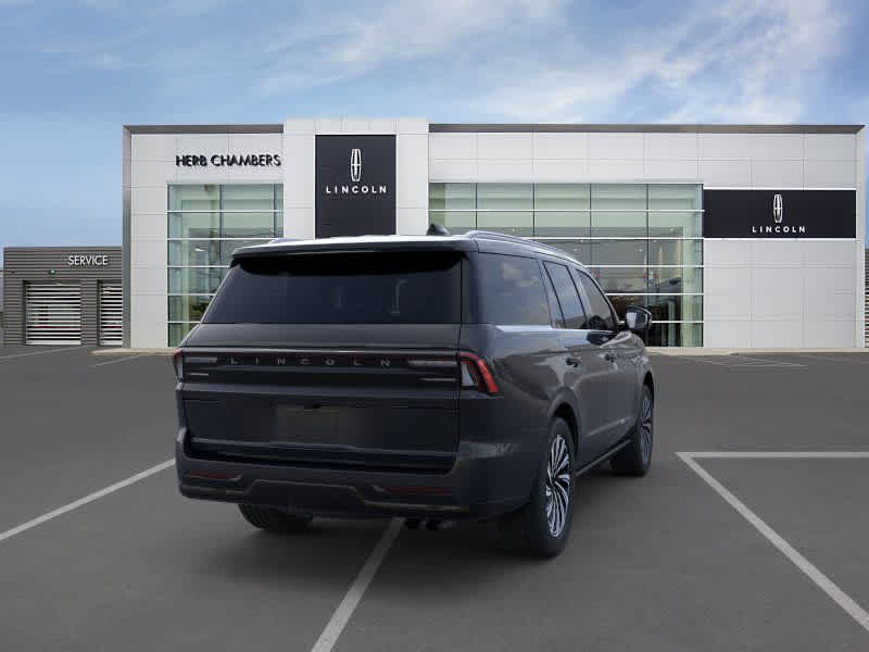 new 2025 Lincoln Navigator car, priced at $118,735