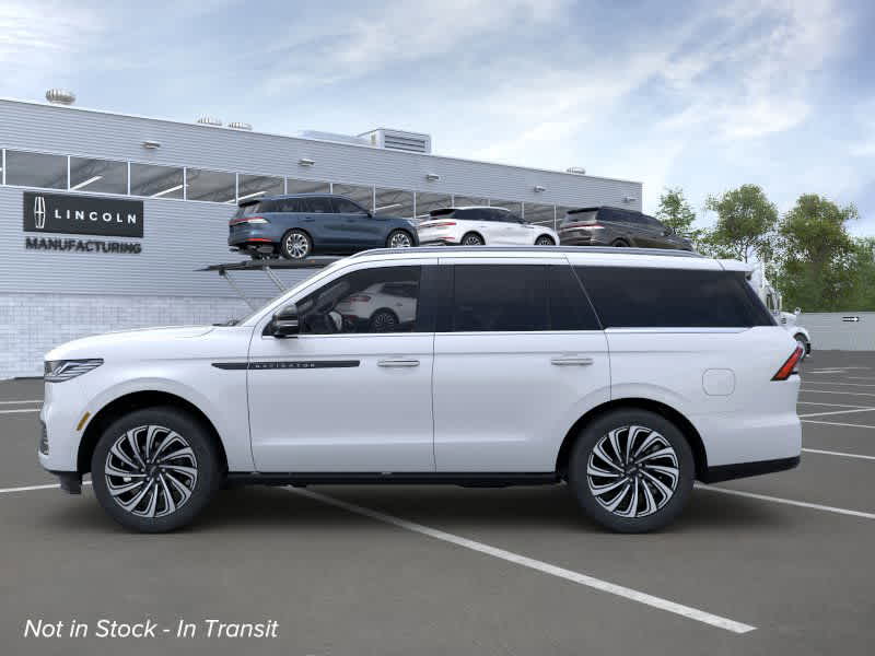new 2025 Lincoln Navigator car, priced at $119,485