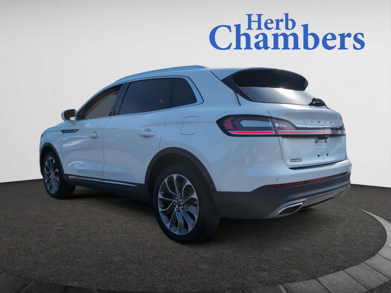 used 2023 Lincoln Nautilus car, priced at $43,998
