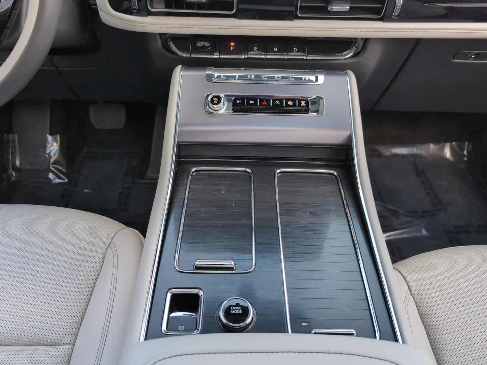 used 2025 Lincoln Aviator car, priced at $65,998