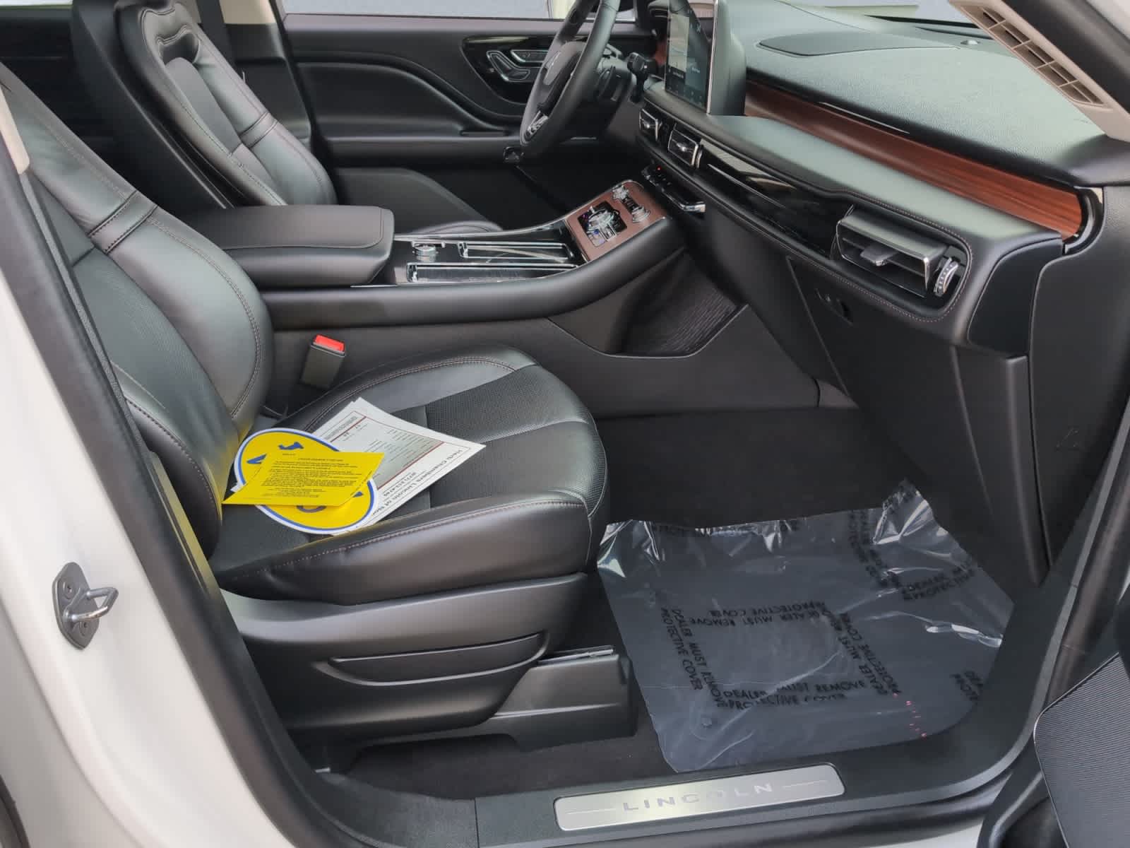 used 2024 Lincoln Aviator car, priced at $65,998