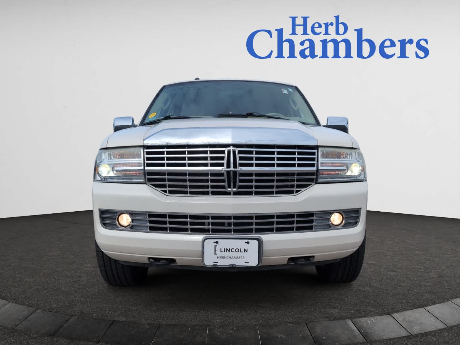used 2007 Lincoln Navigator L car, priced at $12,998