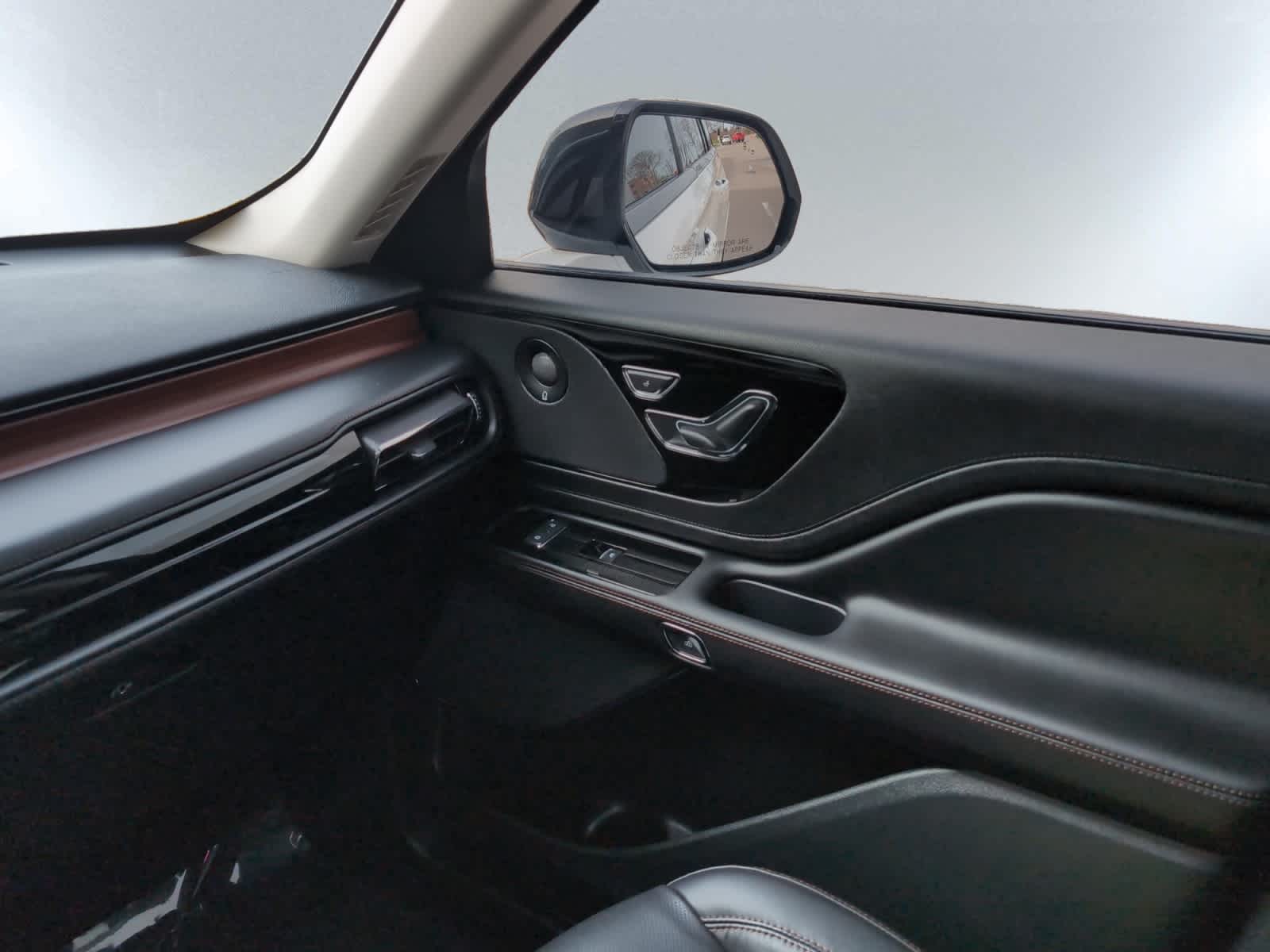 used 2024 Lincoln Aviator car, priced at $65,998