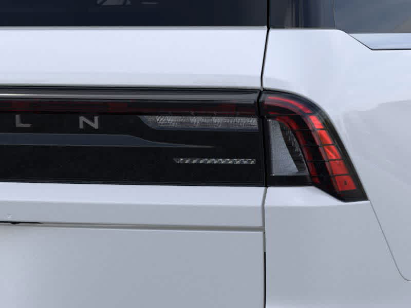 new 2025 Lincoln Navigator car, priced at $102,985