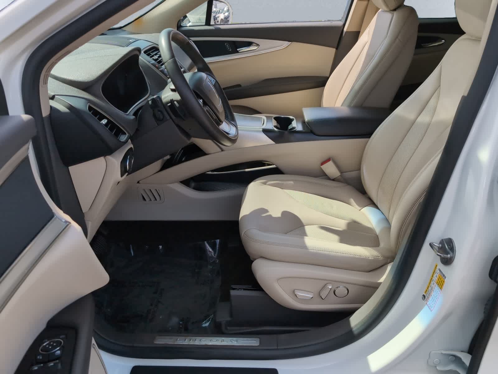 used 2020 Lincoln Nautilus car, priced at $24,798