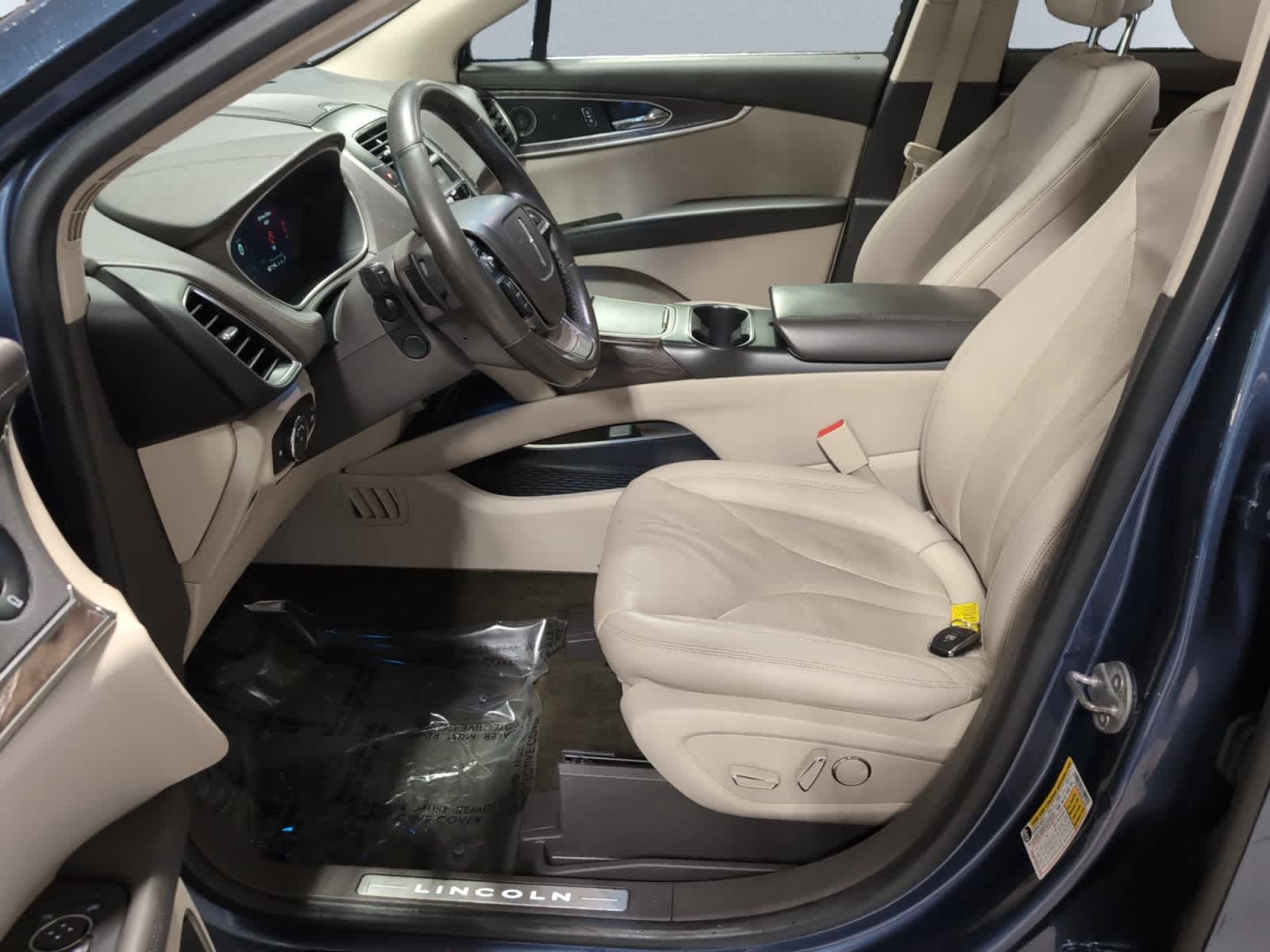 used 2019 Lincoln Nautilus car, priced at $17,998