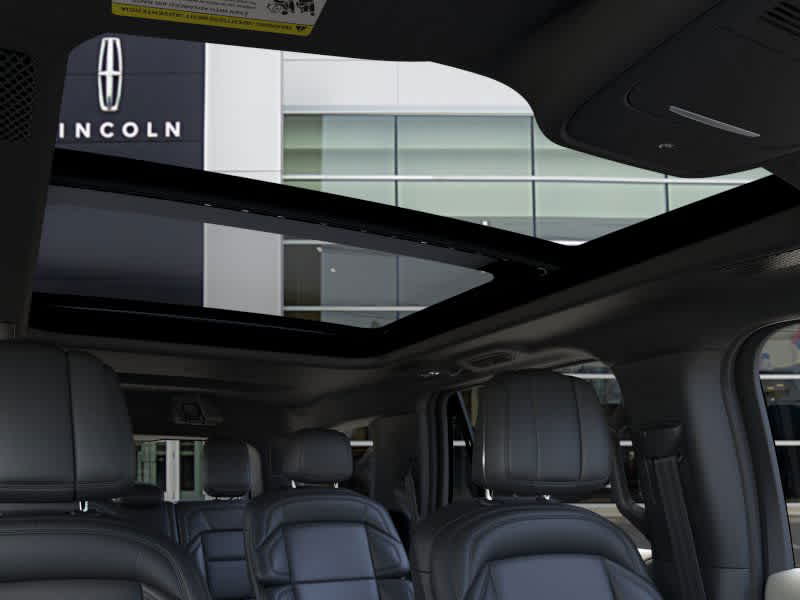 new 2025 Lincoln Navigator car, priced at $108,555