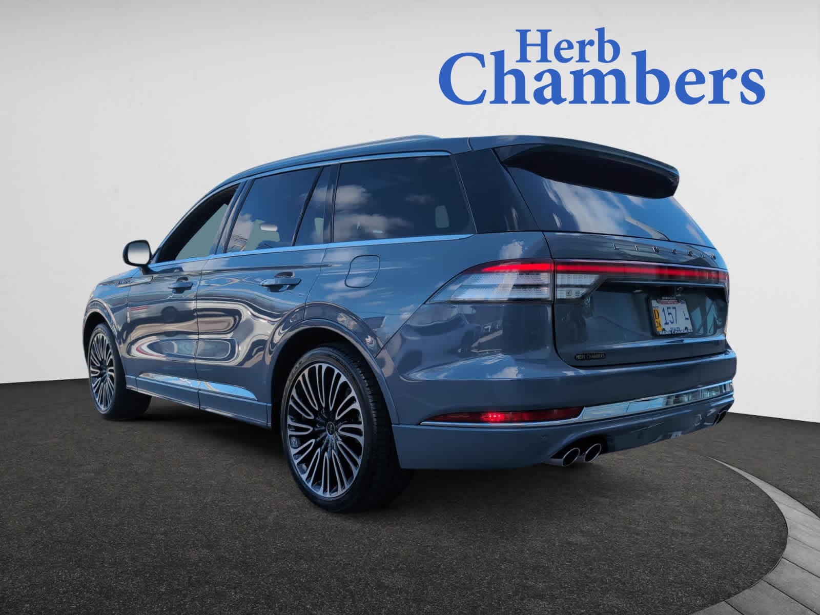 used 2025 Lincoln Aviator car, priced at $82,998