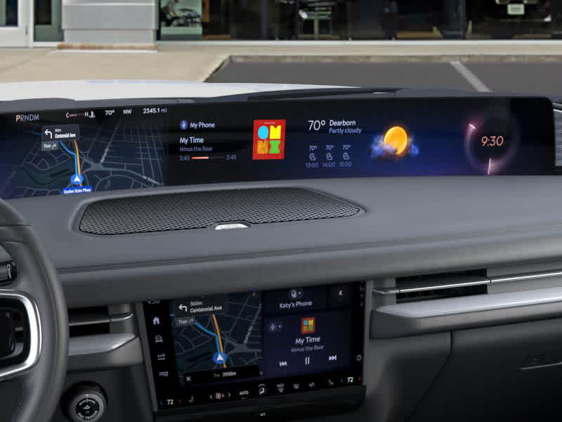 new 2025 Lincoln Navigator car, priced at $109,300