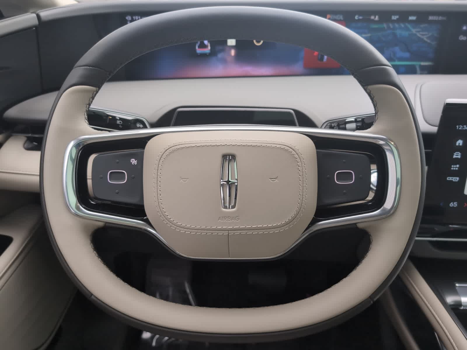 used 2025 Lincoln Nautilus car, priced at $61,998