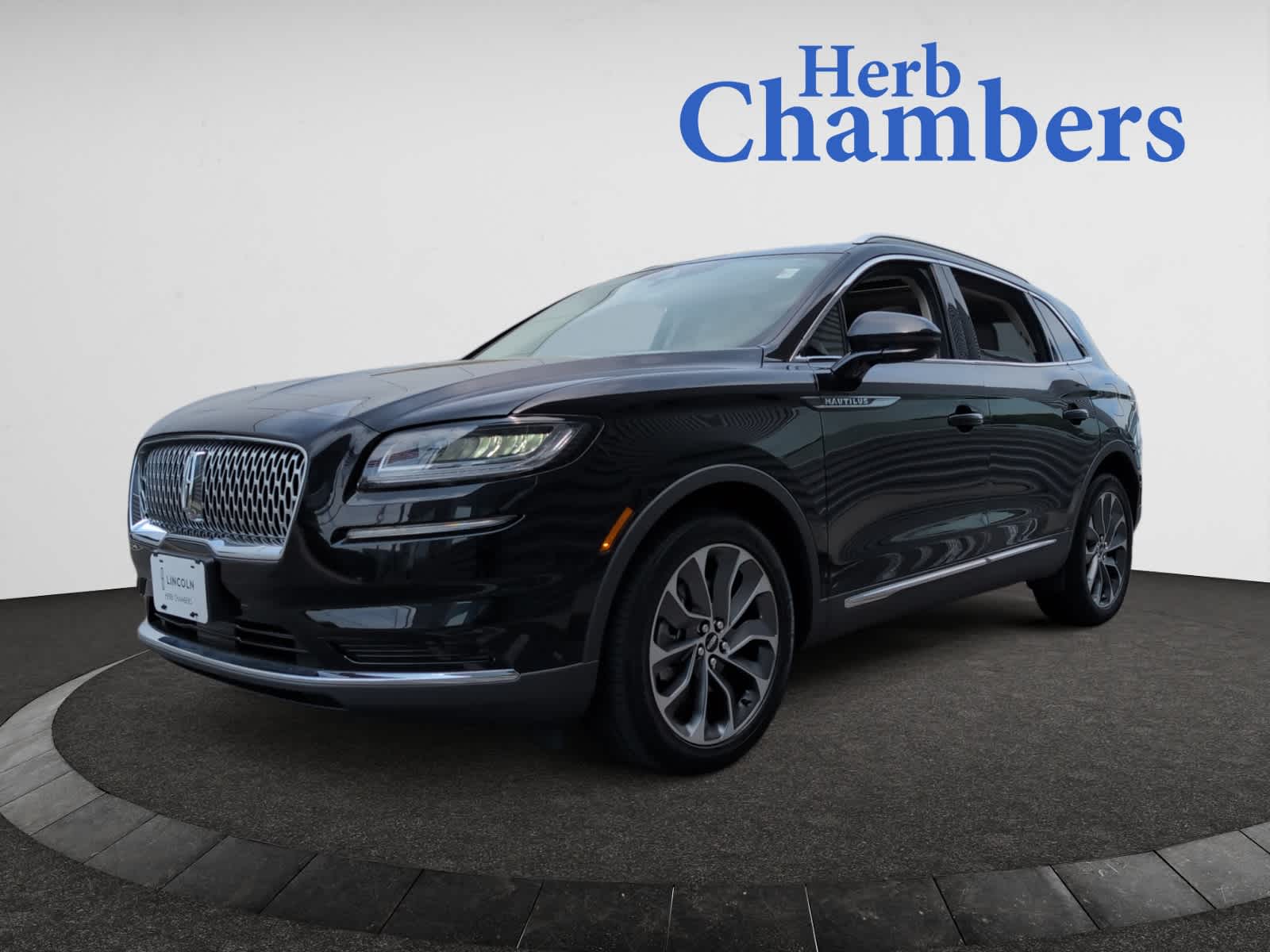 used 2022 Lincoln Nautilus car, priced at $37,998