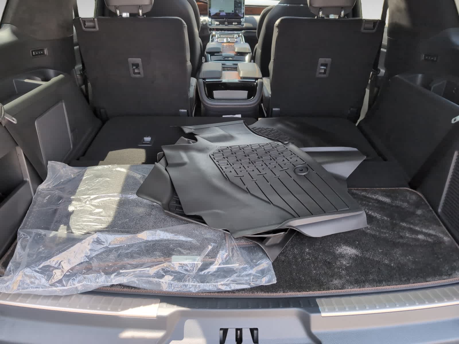 used 2024 Lincoln Navigator car, priced at $96,598