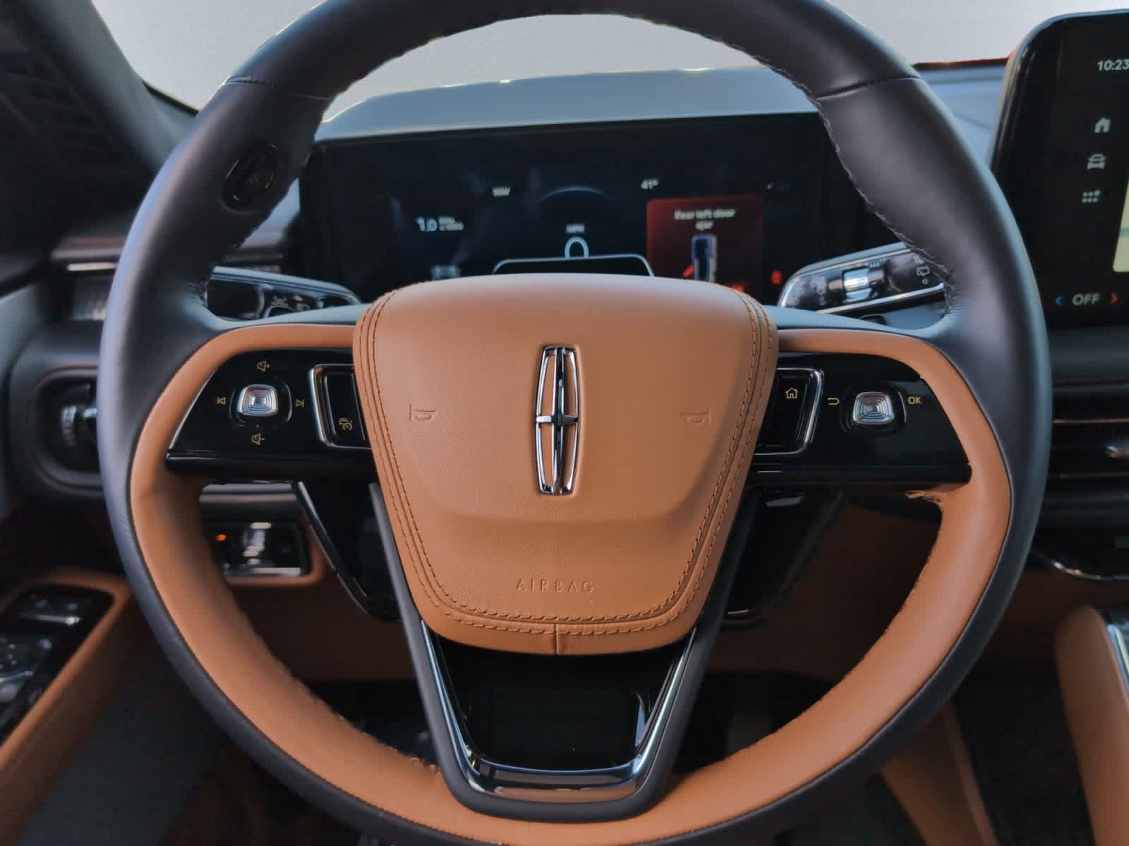 used 2025 Lincoln Aviator car, priced at $82,998