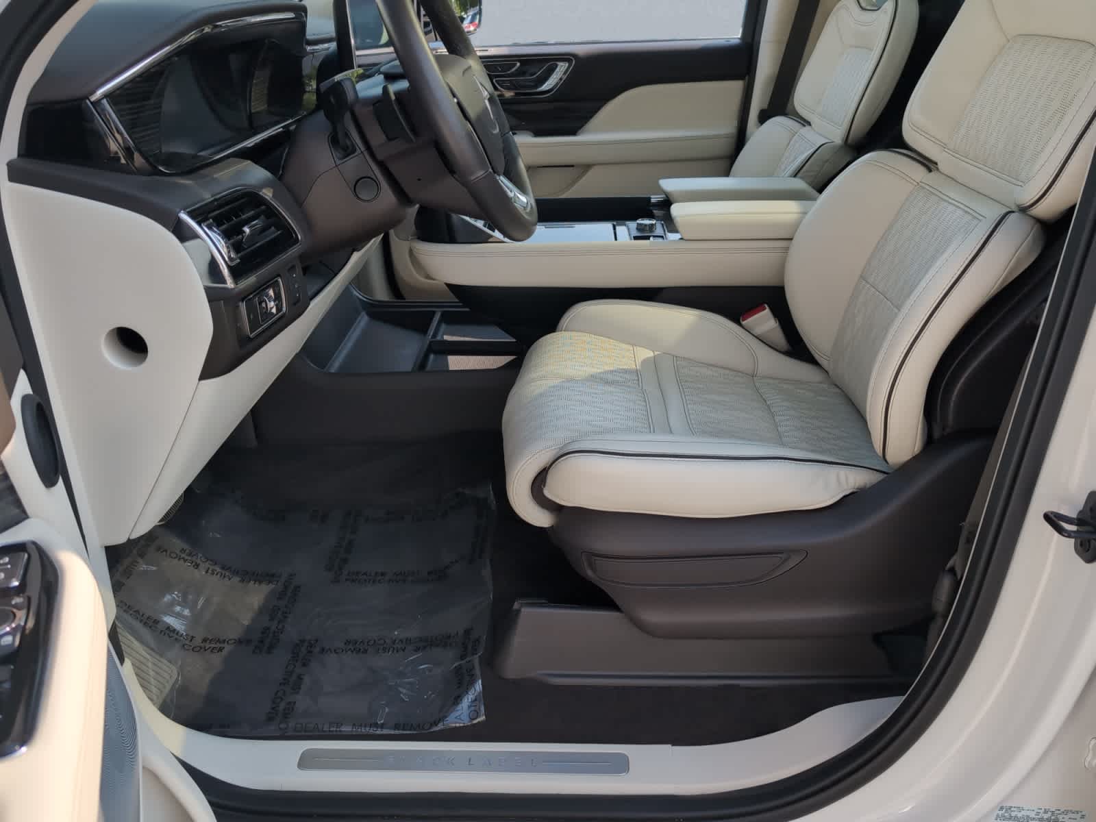 used 2023 Lincoln Navigator car, priced at $76,998