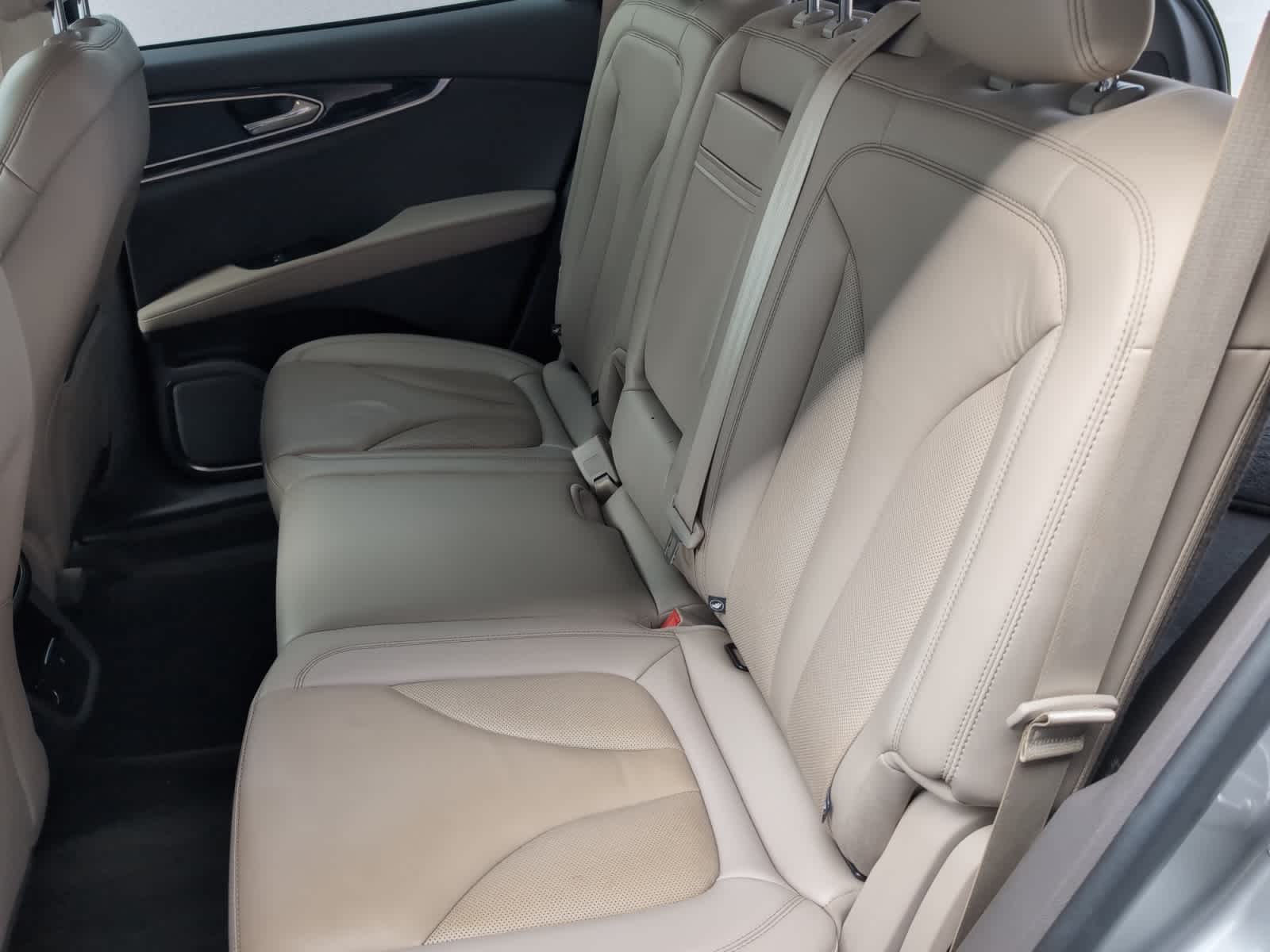 used 2021 Lincoln Nautilus car, priced at $28,998