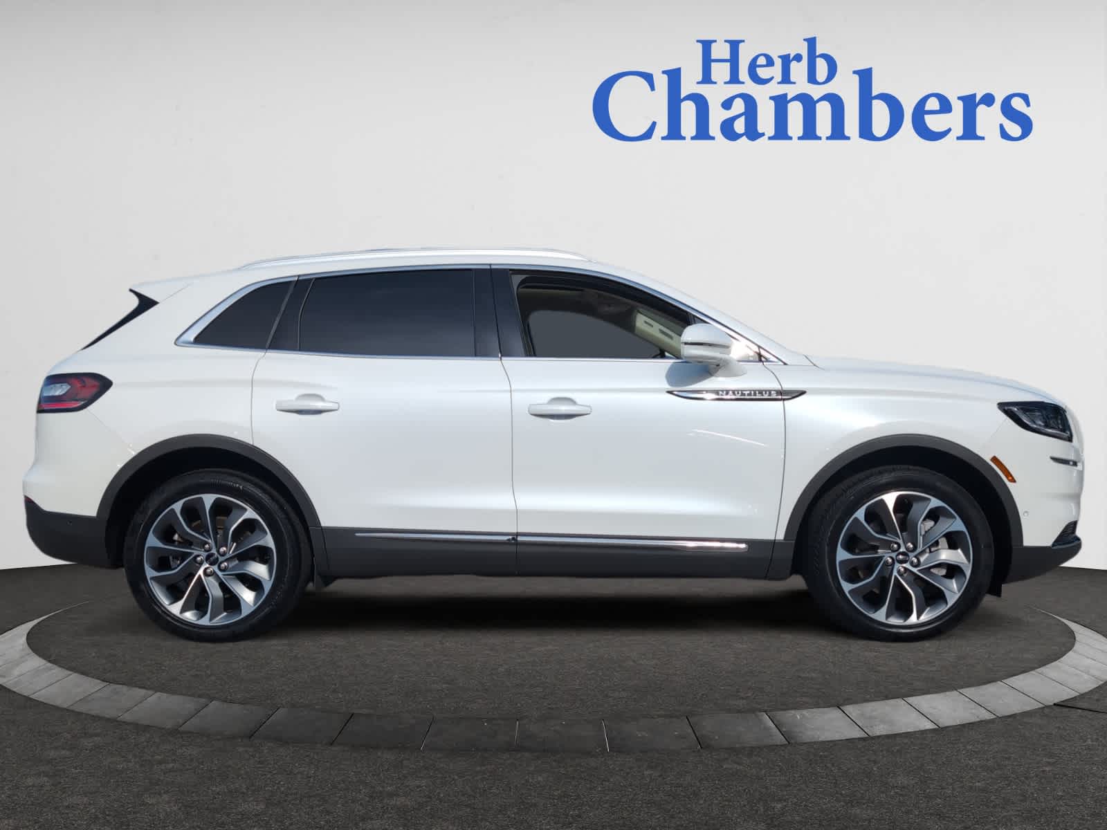 used 2023 Lincoln Nautilus car, priced at $43,998