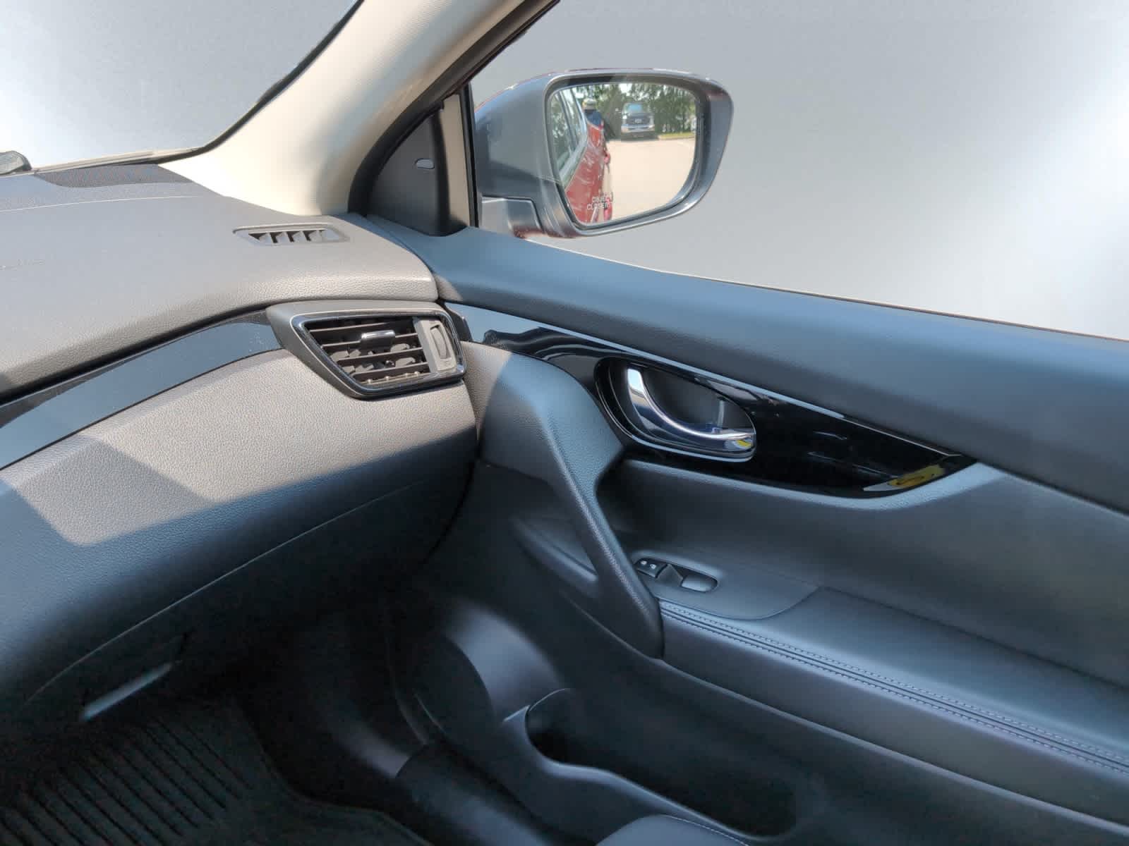 used 2019 Nissan Rogue Sport car, priced at $14,998
