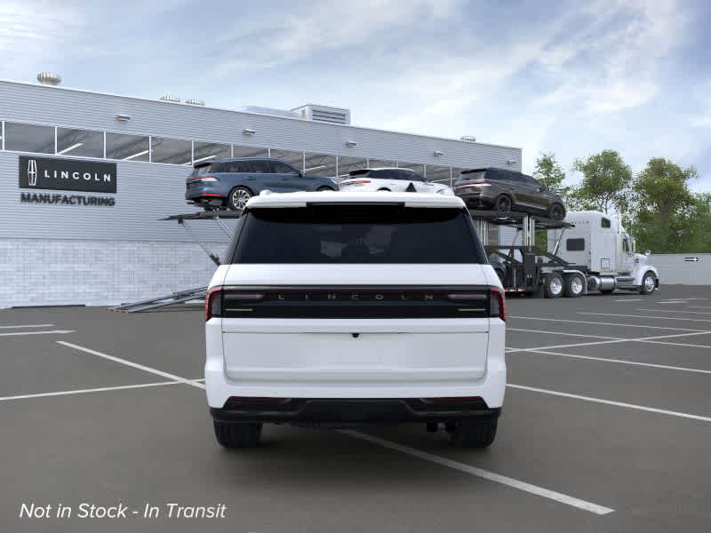 new 2025 Lincoln Navigator car, priced at $102,985